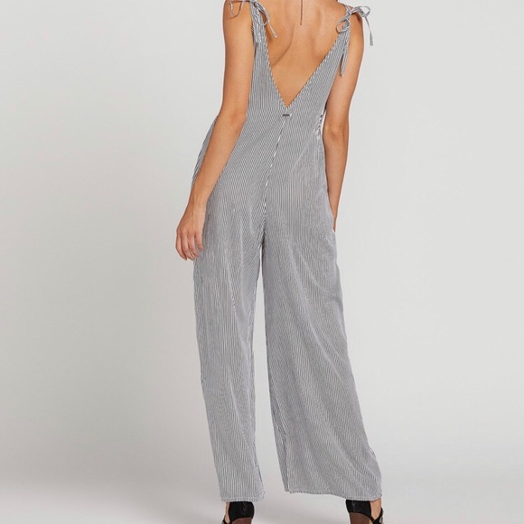 Volcom Romper - Picture 3 of 8